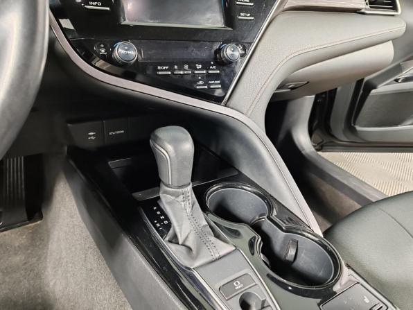 Toyota Camry VIII (XV70) с пробегом 2021 года, цена 2 935 000 рублей, 69974 км, седан, Автокод Объявления