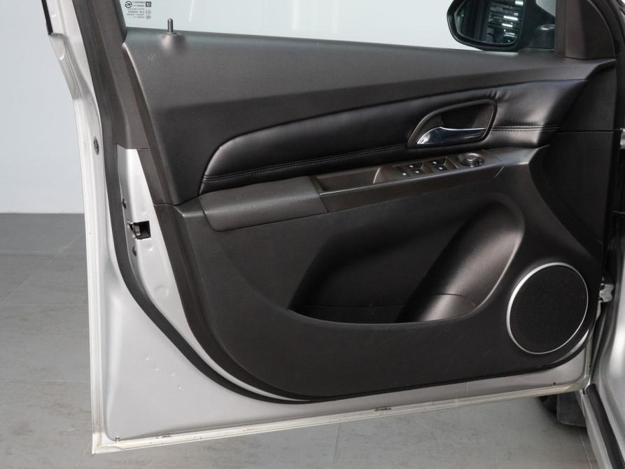 Chevrolet Cruze I Рестайлинг Тюмень  - изображение 11