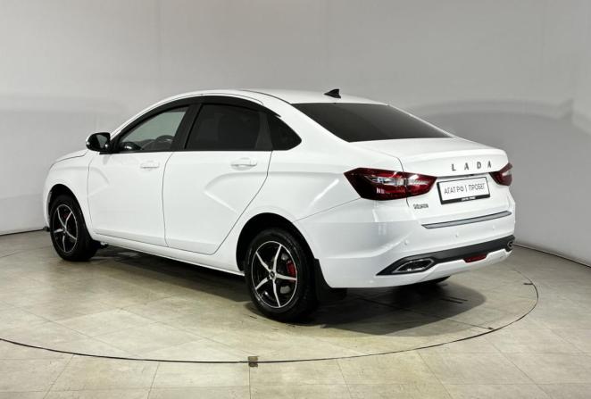 Lada (ВАЗ) Vesta I Рестайлинг (NG) с пробегом 2024 года, цена 1 270 000 рублей, 59536 км, седан, Автокод Объявления