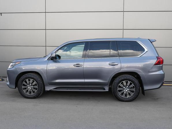 Lexus LX III Рестайлинг 2 с пробегом 2019 года, цена 7 600 000 рублей, 137681 км, внедорожник, Автокод Объявления