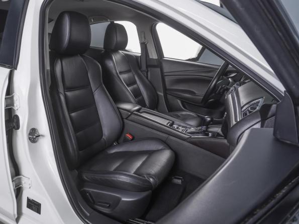 Mazda 6 III (GJ) Рестайлинг с пробегом 2016 года, цена 1 999 000 рублей, 173973 км, седан, Автокод Объявления