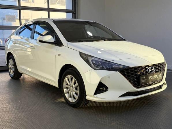 Hyundai Solaris II Рестайлинг с пробегом 2021 года, цена 1 600 000 рублей, 128800 км, седан, Автокод Объявления
