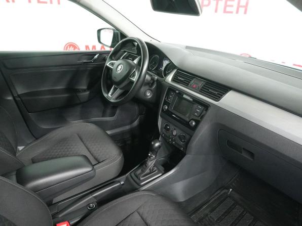 Skoda Rapid I с пробегом 2016 года, цена 1 250 000 рублей, 89300 км, лифтбек, Автокод Объявления