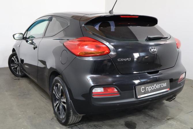 Kia Ceed II с пробегом 2013 года, цена 849 000 рублей, 135000 км, хэтчбек, Автокод Объявления