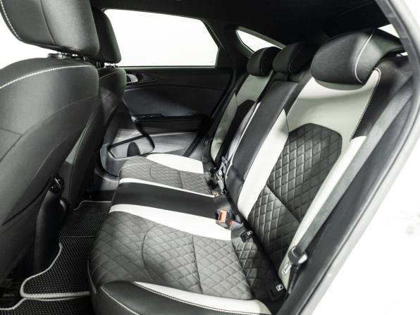 Kia Proceed I с пробегом 2019 года, цена 1 649 900 рублей, 149900 км, универсал, Автокод Объявления