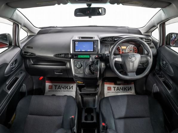 Toyota Wish II Рестайлинг с пробегом 2013 года, цена 1 395 000 рублей, 132300 км, минивэн, Автокод Объявления