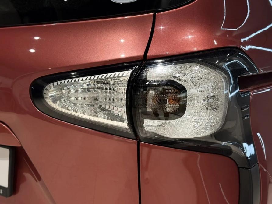 Toyota Sienta II Новосибирск  - изображение 9