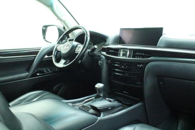 Lexus LX III Рестайлинг 2 с пробегом 2017 года, цена 6 499 000 рублей, 195065 км, внедорожник, Автокод Объявления