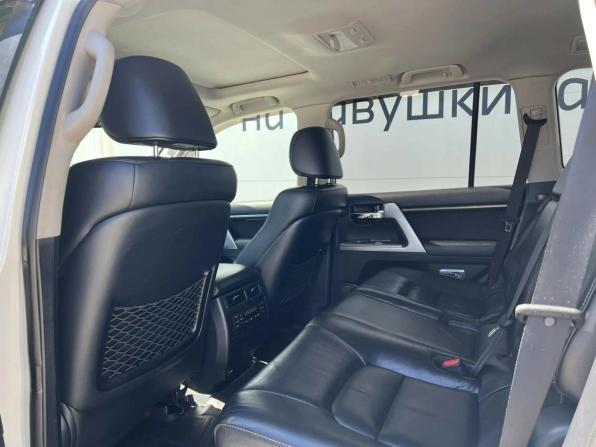 Toyota Land Cruiser 200 Series Рестайлинг 1 с пробегом 2013 года, цена 2 985 000 рублей, 240705 км, внедорожник, Автокод Объявления