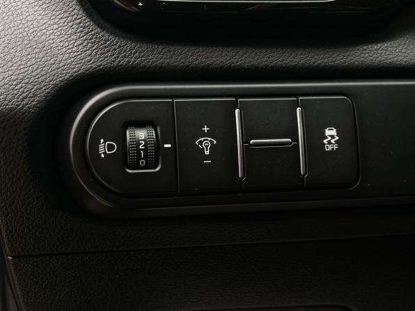 Kia Ceed III с пробегом 2019 года, цена 1 670 000 рублей, 170500 км, универсал, Автокод Объявления