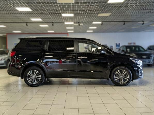 Kia Carnival III с пробегом 2019 года, цена 2 799 500 рублей, 137000 км, минивэн, Автокод Объявления