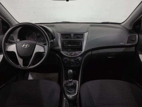 Hyundai Solaris I Рестайлинг с пробегом 2016 года, цена 690 000 рублей, 240812 км, седан, Автокод Объявления