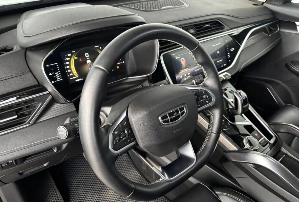 Geely Atlas Pro Киров  - изображение 15