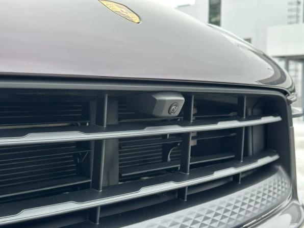 Porsche Macan I Рестайлинг 2 с пробегом 2024 года, цена 10 990 000 рублей, 11192 км, внедорожник, Автокод Объявления