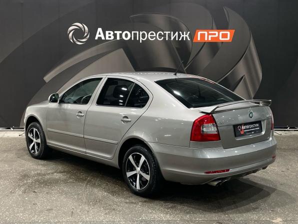 Skoda Octavia II (A5) Рестайлинг с пробегом 2011 года, цена 950 000 рублей, 135346 км, лифтбек, Автокод Объявления