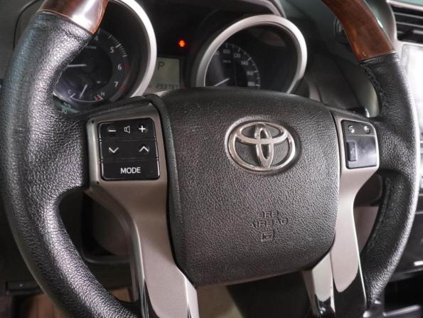 Toyota Land Cruiser Prado 150 Series с пробегом 2009 года, цена 3 129 000 рублей, 293797 км, внедорожник, Автокод Объявления
