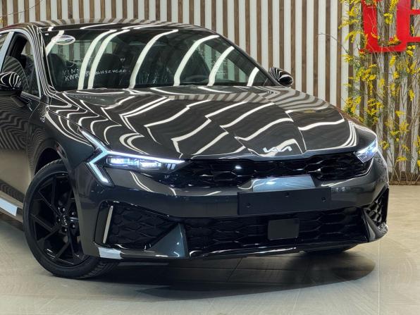 Kia K5 III с пробегом 2026 года, цена 4 950 000 рублей, 1 км, седан, Автокод Объявления