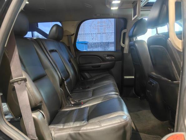 Chevrolet Tahoe III с пробегом 2011 года, цена 1 550 000 рублей, 331507 км, внедорожник, Автокод Объявления
