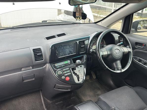 Toyota Wish I с пробегом 2004 года, цена 390 000 рублей, 299999 км, компактвэн, Автокод Объявления