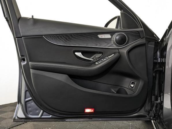 Mercedes-Benz C-Класс IV (W205) Рестайлинг с пробегом 2020 года, цена 2 915 000 рублей, 59230 км, седан, Автокод Объявления