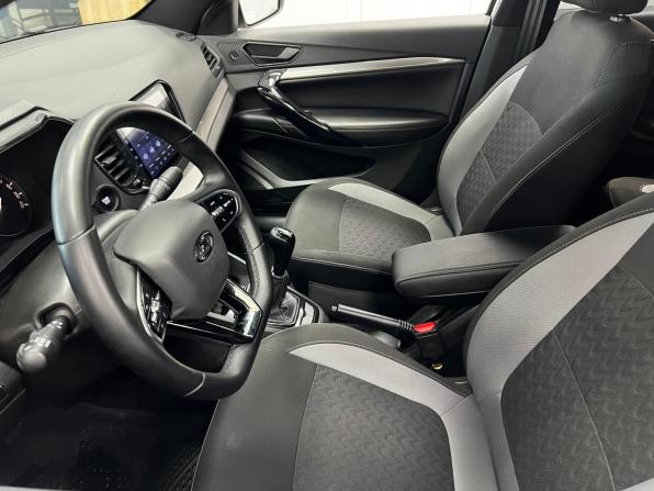 Lada (ВАЗ) Vesta I Рестайлинг (NG) с пробегом 2023 года, цена 1 290 000 рублей, 33084 км, седан, Автокод Объявления