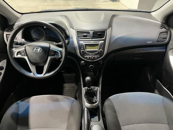 Hyundai Solaris I с пробегом 2012 года, цена 687 000 рублей, 99700 км, хэтчбек, Автокод Объявления