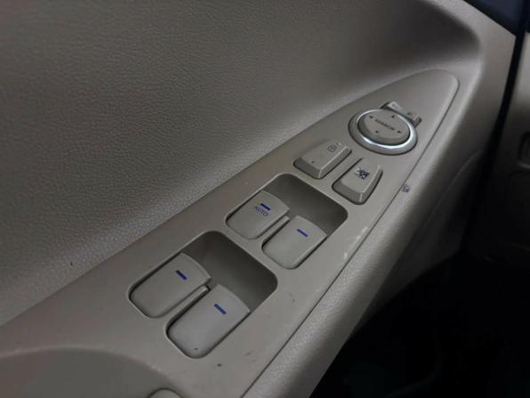 Hyundai Sonata VI (YF) с пробегом 2010 года, цена 649 000 рублей, 318803 км, седан, Автокод Объявления