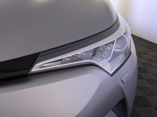 Toyota C-HR I с пробегом 2018 года, цена 2 000 000 рублей, 156834 км, внедорожник, Автокод Объявления