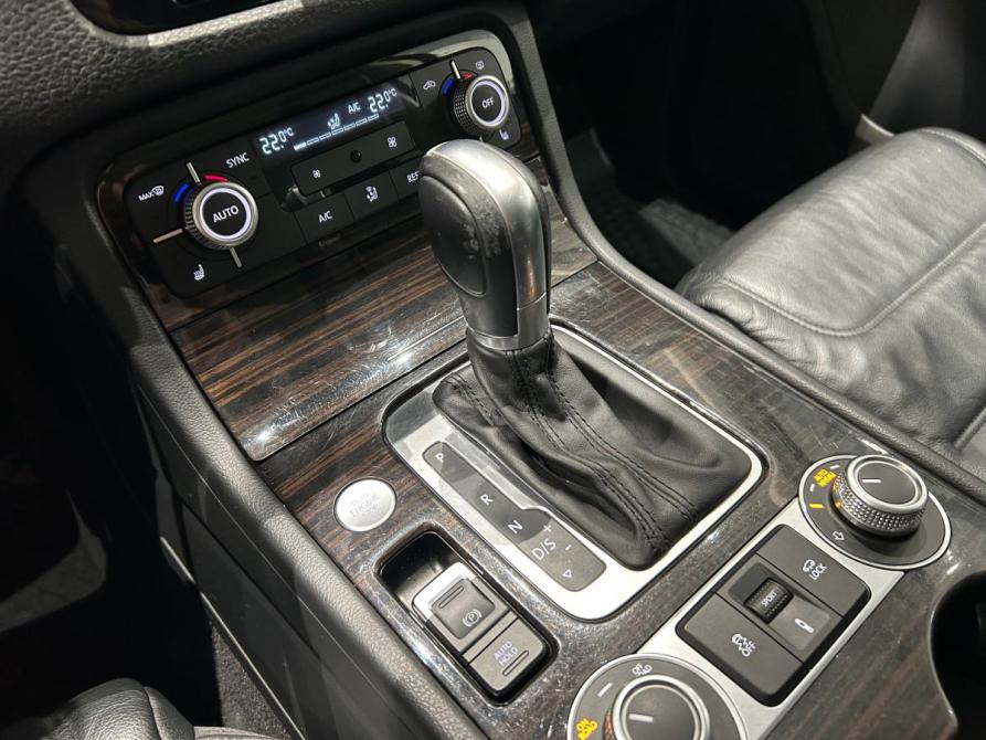 Volkswagen Touareg II Рестайлинг Санкт-Петербург  - изображение 19