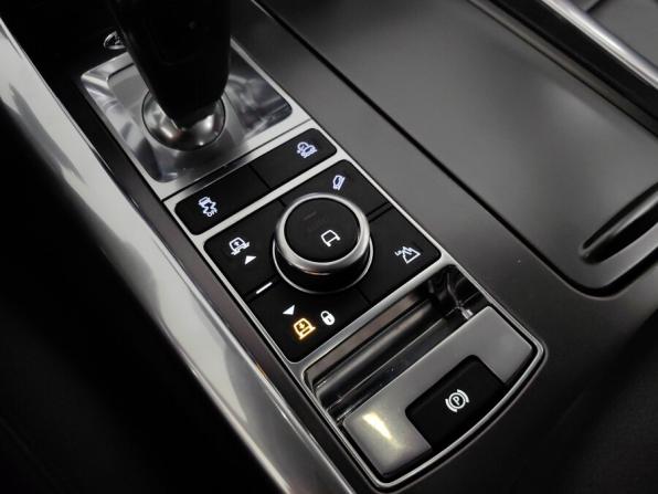 Land Rover Range Rover Sport II Рестайлинг с пробегом 2018 года, цена 3 790 000 рублей, 130000 км, внедорожник, Автокод Объявления