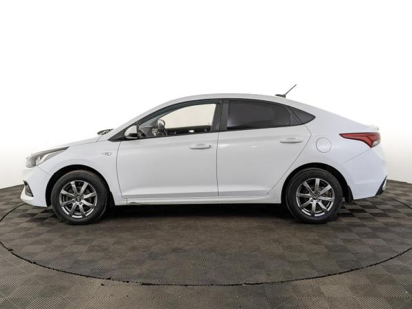 Hyundai Solaris II с пробегом 2018 года, цена 1 100 000 рублей, 167007 км, седан, Автокод Объявления