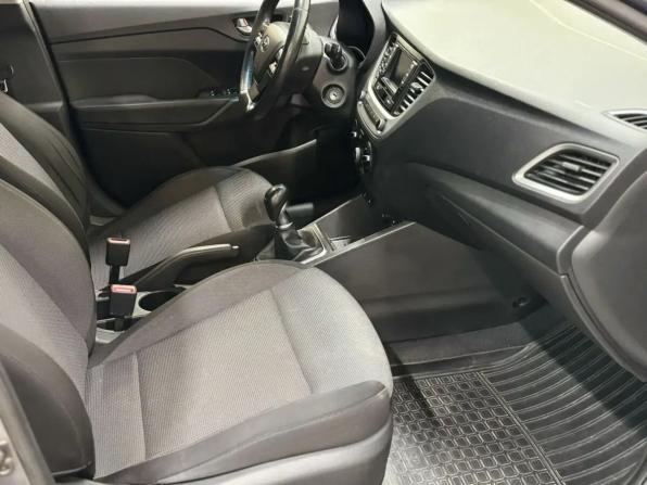 Hyundai Solaris II с пробегом 2017 года, цена 1 139 000 рублей, 106500 км, седан, Автокод Объявления