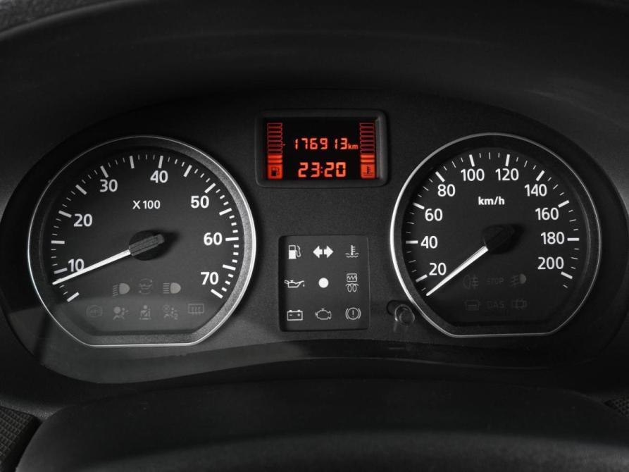 Renault Logan I Рестайлинг Ростов-на-Дону  - изображение 15