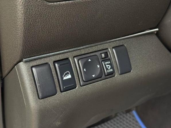 Nissan Pathfinder III Рестайлинг с пробегом 2011 года, цена 1 349 999 рублей, 260123 км, внедорожник, Автокод Объявления