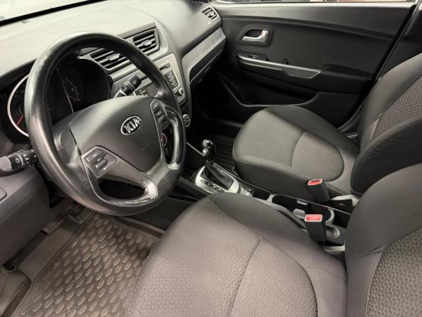 Kia Rio III Рестайлинг с пробегом 2015 года, цена 828 000 рублей, 130368 км, седан, Автокод Объявления