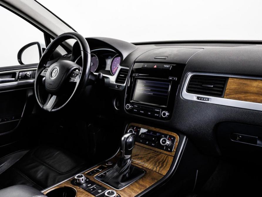 Volkswagen Touareg II Москва  - изображение 9