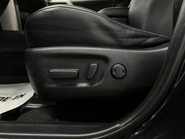 Toyota RAV4 IV (XA40) Рестайлинг с пробегом 2016 года, цена 1 895 000 рублей, 174819 км, внедорожник, Автокод Объявления
