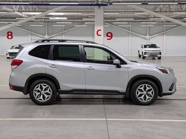 Subaru Forester V Рестайлинг с пробегом 2021 года, цена 2 850 000 рублей, 49863 км, внедорожник, Автокод Объявления