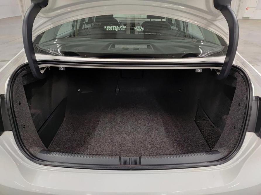 Volkswagen Jetta VI Казань  - изображение 12