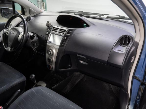 Toyota Yaris II с пробегом 2007 года, цена 789 000 рублей, 91643 км, хэтчбек, Автокод Объявления