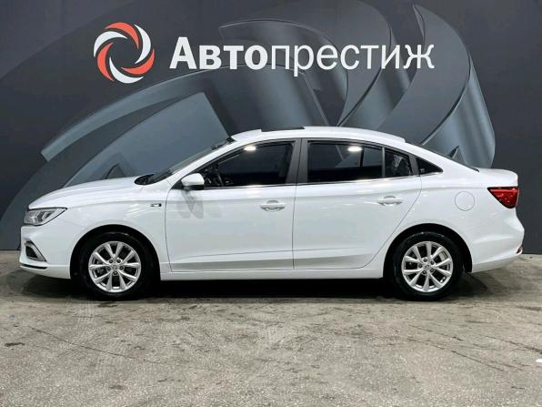 MG 5 I Рестайлинг с пробегом 2023 года, цена 1 695 000 рублей, 2128 км, седан, Автокод Объявления