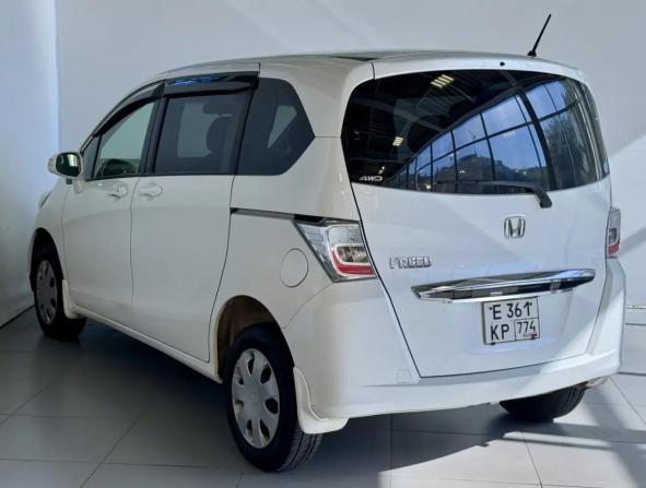 Honda Freed I Рестайлинг с пробегом 2012 года, цена 1 099 000 рублей, 208000 км, компактвэн, Автокод Объявления