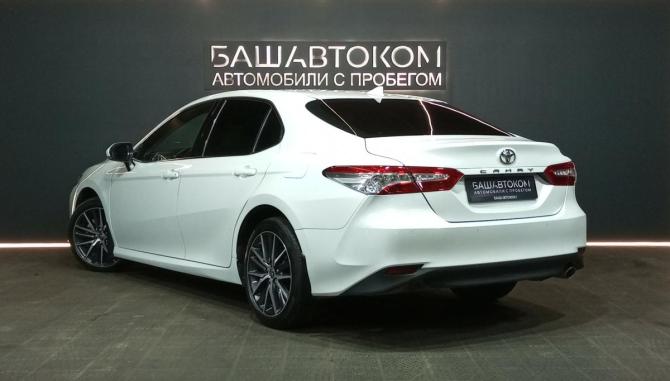 Toyota Camry VIII (XV70) Рестайлинг с пробегом 2021 года, цена 3 100 000 рублей, 194971 км, седан, Автокод Объявления