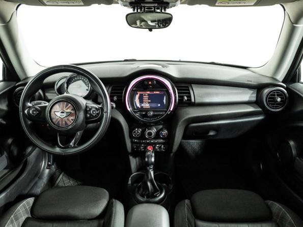 Mini Hatch III (F55/F56) с пробегом 2014 года, цена 1 299 700 рублей, 126484 км, хэтчбек, Автокод Объявления