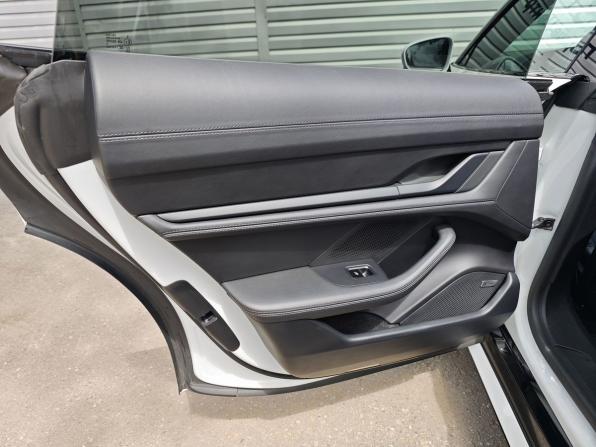Porsche Taycan I с пробегом 2021 года, цена 9 597 000 рублей, 45515 км, седан, Автокод Объявления