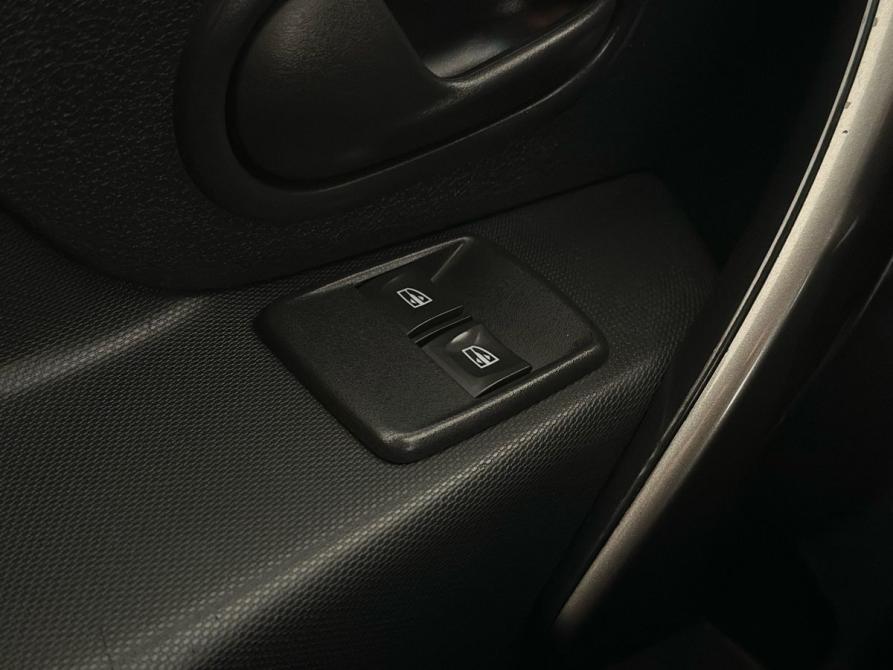 Renault Logan II Великий Новгород  - изображение 16