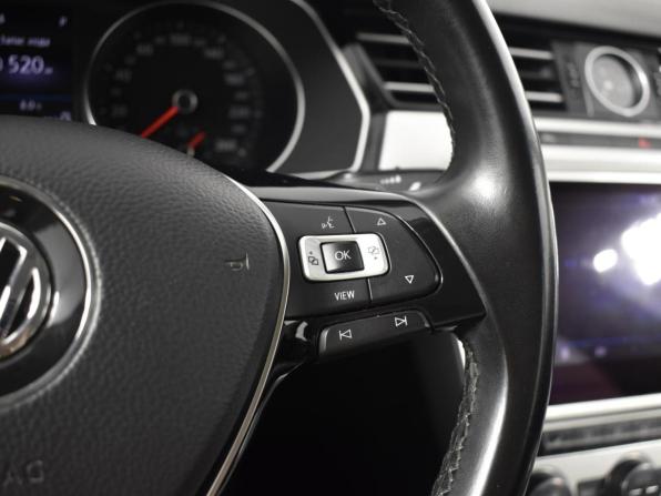 Volkswagen Passat B8 с пробегом 2019 года, цена 1 915 100 рублей, 145318 км, седан, Автокод Объявления