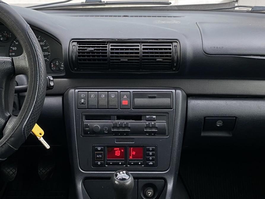 Audi A4 I (B5) Москва  - изображение 10
