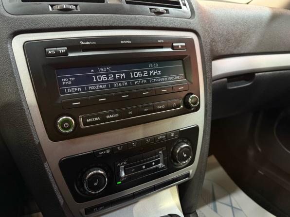 Skoda Octavia II (A5) Рестайлинг с пробегом 2013 года, цена 870 000 рублей, 152159 км, лифтбек, Автокод Объявления