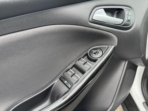 Ford Focus III Рестайлинг с пробегом 2018 года, цена 1 149 000 рублей, 147970 км, хэтчбек, Автокод Объявления